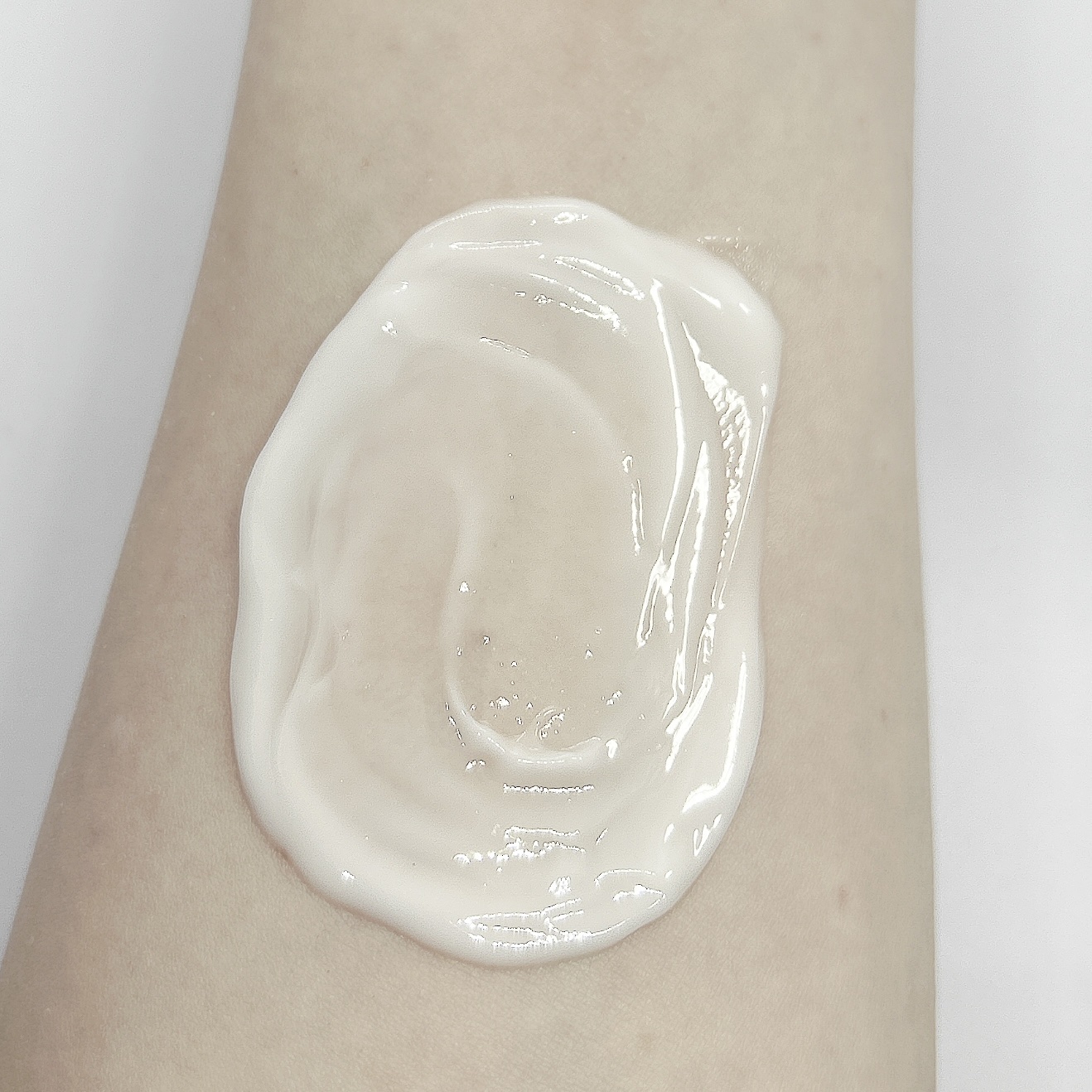 パーフェクトワン リフティングジェル/パーフェクトワン/オールインワン化粧品を使ったクチコミ（3枚目）