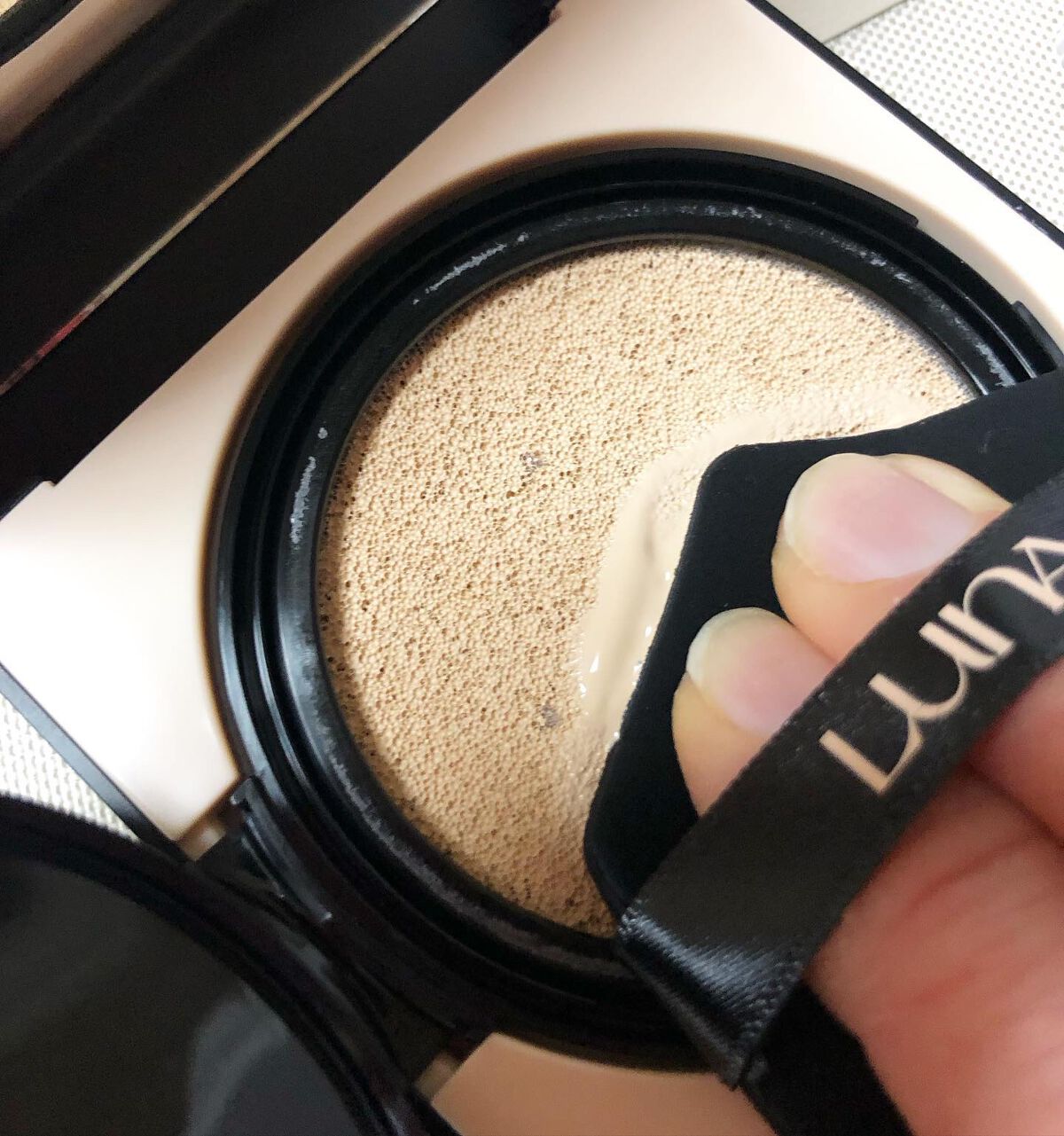 ロングラスティングコンシールフィクシングクッション /LUNA/クッションファンデーションを使ったクチコミ(3枚目)