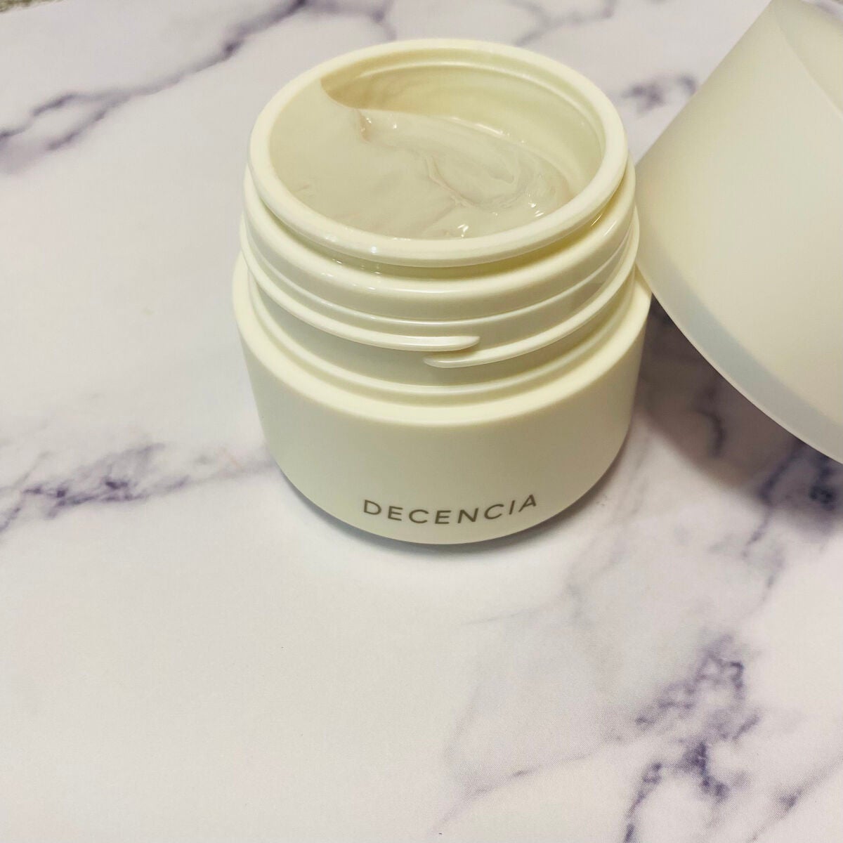 ディセンシア クリーム/DECENCIA/フェイスクリームを使ったクチコミ(4枚目)