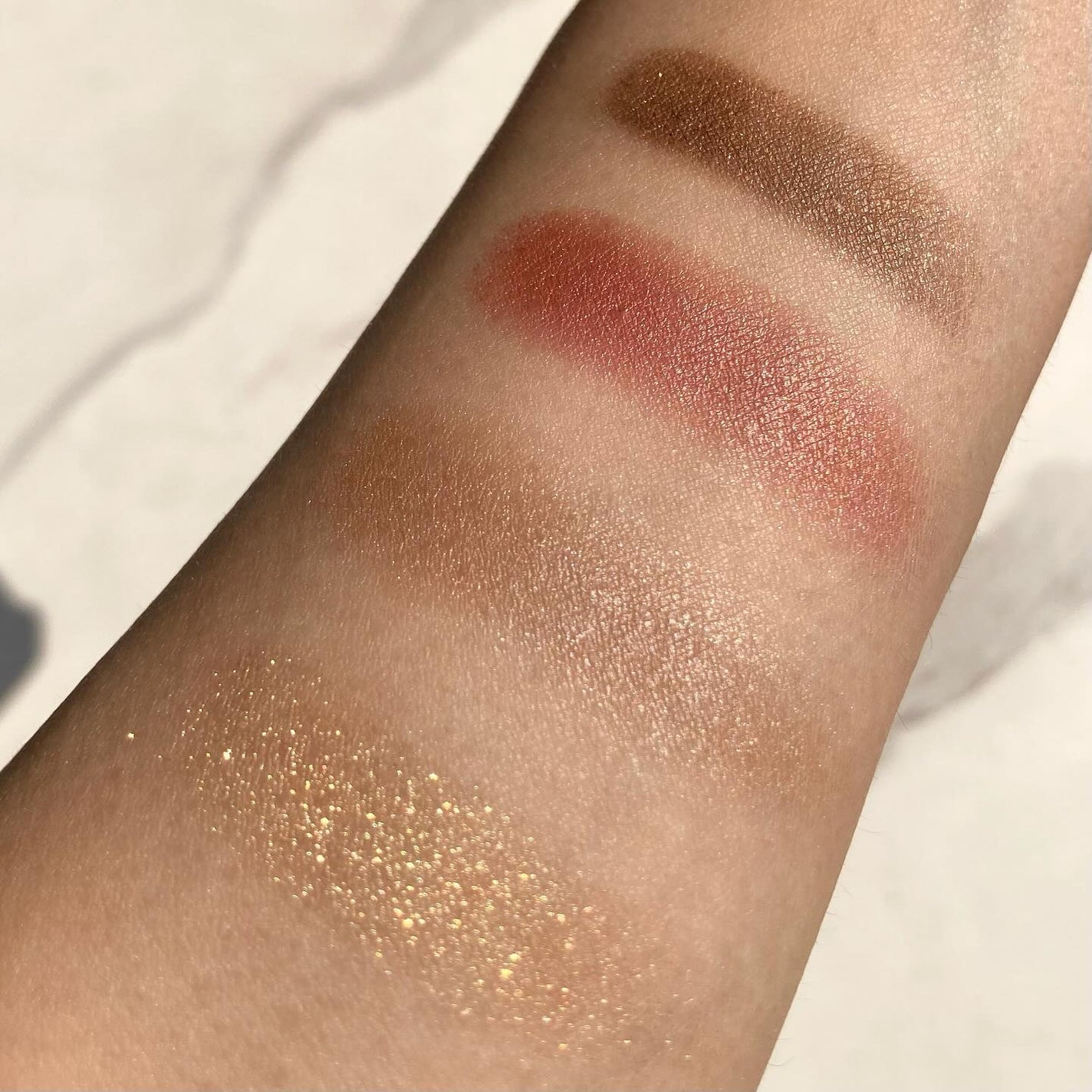 フェイスカラーパレット/チャコット・コスメティクス/アイシャドウパレットを使ったクチコミ(3枚目)