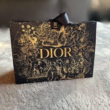 クリスマスプレゼントもらった🎄‪‪❤︎‬



✔︎︎︎︎Dior ディオールスキン フォーエヴァー クチュール ルミナイザー
   02ピンクグロウ


欲しかったDIORのハイライト💕

後日レビュ