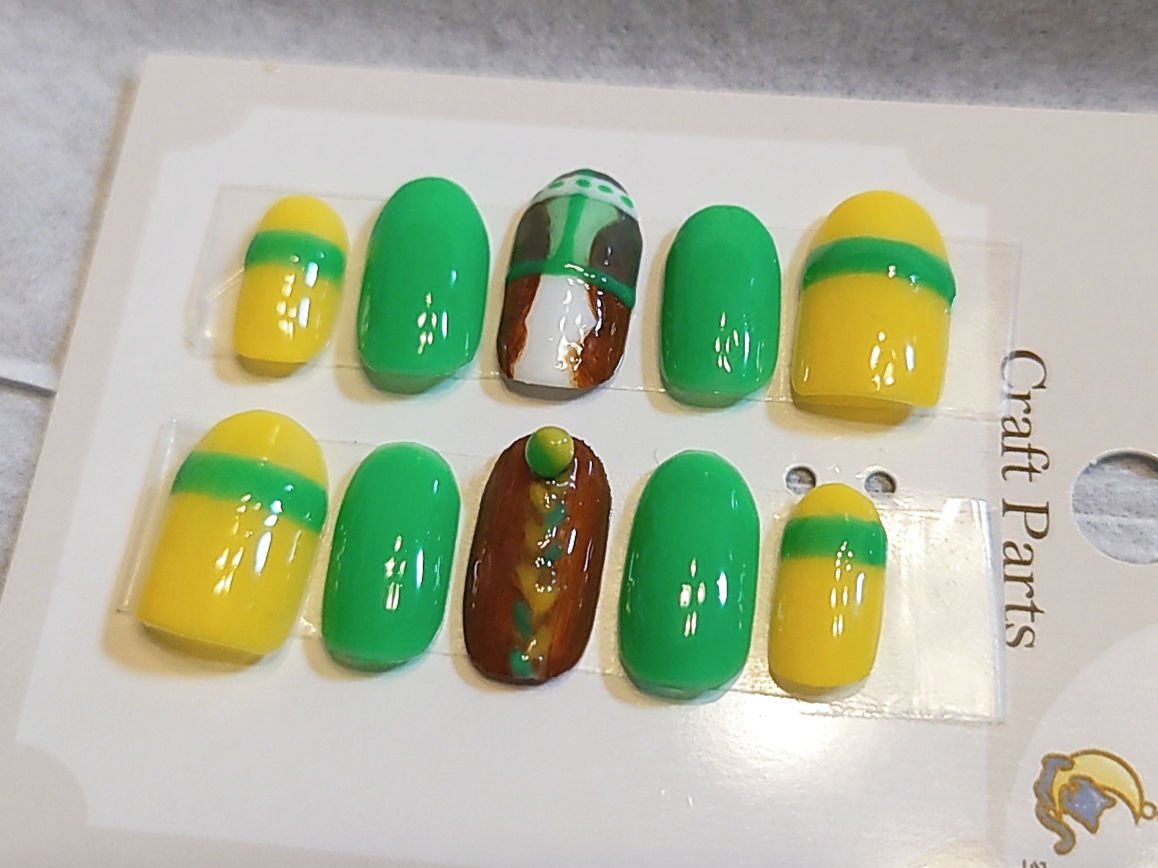 ACネイルエナメル 002G 濃密 黄