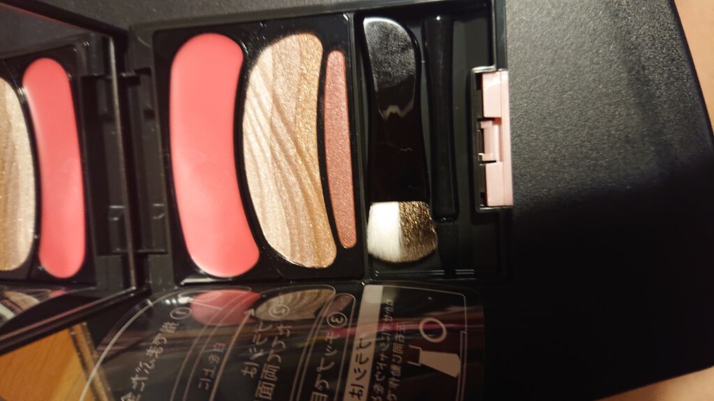 マリママ on LIPS 「オーブのひと塗りシャドー✨オレンジと迷ったけどオレンジは締色が..」(2枚目)