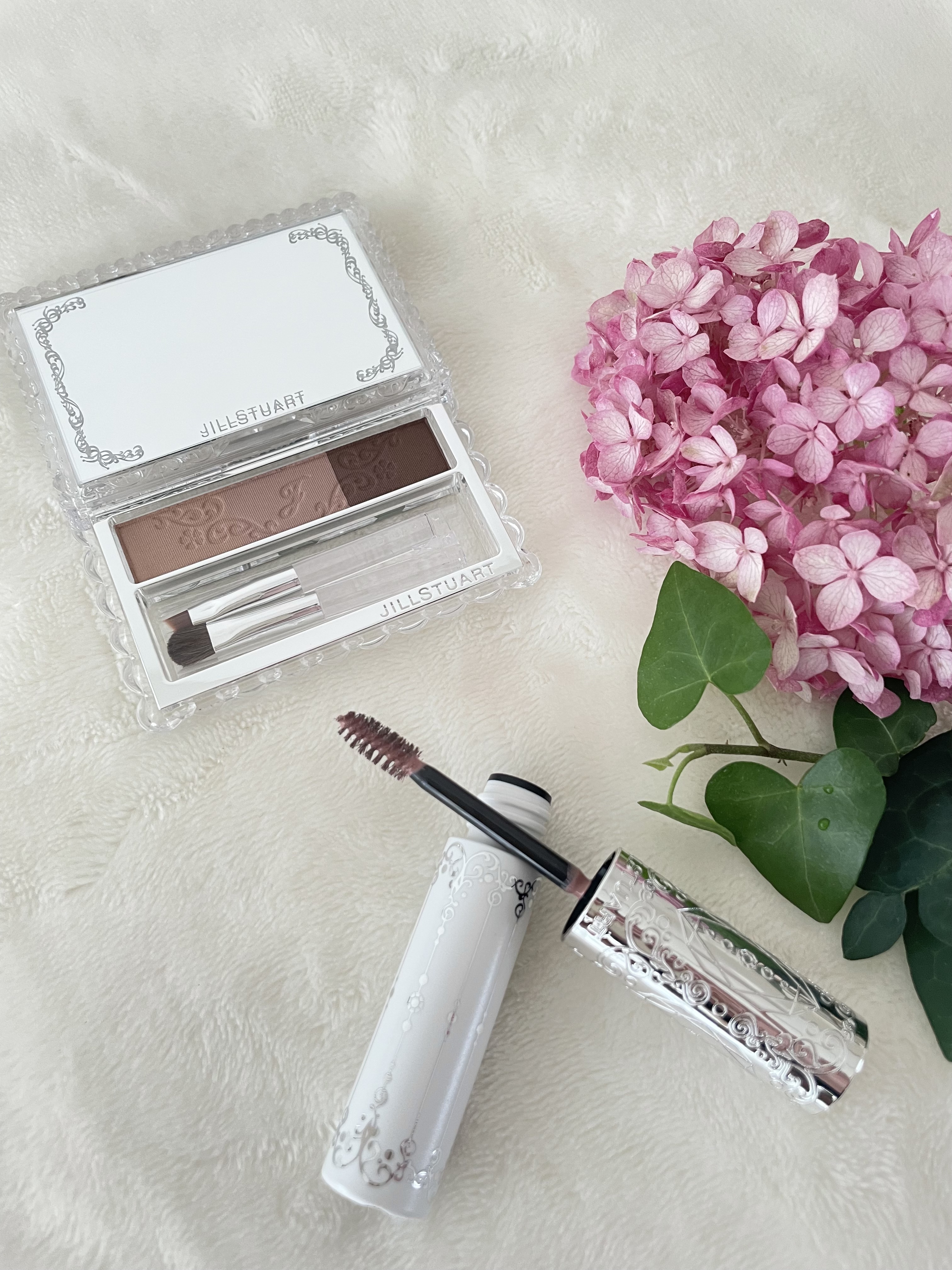 ジルスチュアート ムースブロウマスカラ 15 pink beige/JILL STUART/眉マスカラを使ったクチコミ（1枚目）