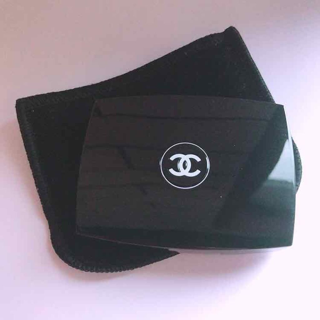 オンブル エサンシエル 106 ヘジタシオン/CHANEL/単色アイシャドウを使ったクチコミ（1枚目）