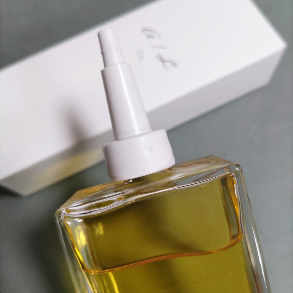 ナチュラルオイル〈ヘア&ボディ&ハンド用オイル〉/ainaLyra /ボディオイルを使ったクチコミ（3枚目）