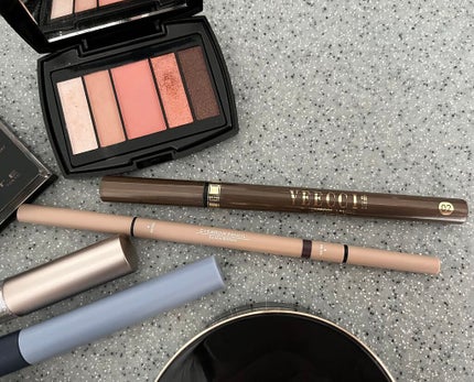 niu24 on LIPS 「今日はこれらを使いました!学生もかえます!😝😝ファデーションは..」(4枚目)