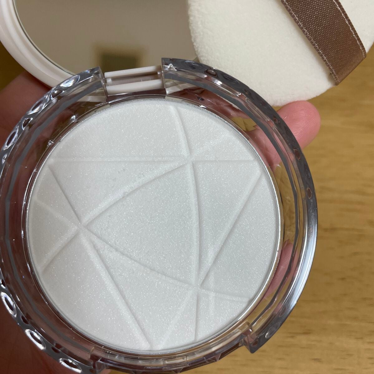 毛穴レスパウダー/CEZANNE/プレストパウダーを使ったクチコミ(3枚目)