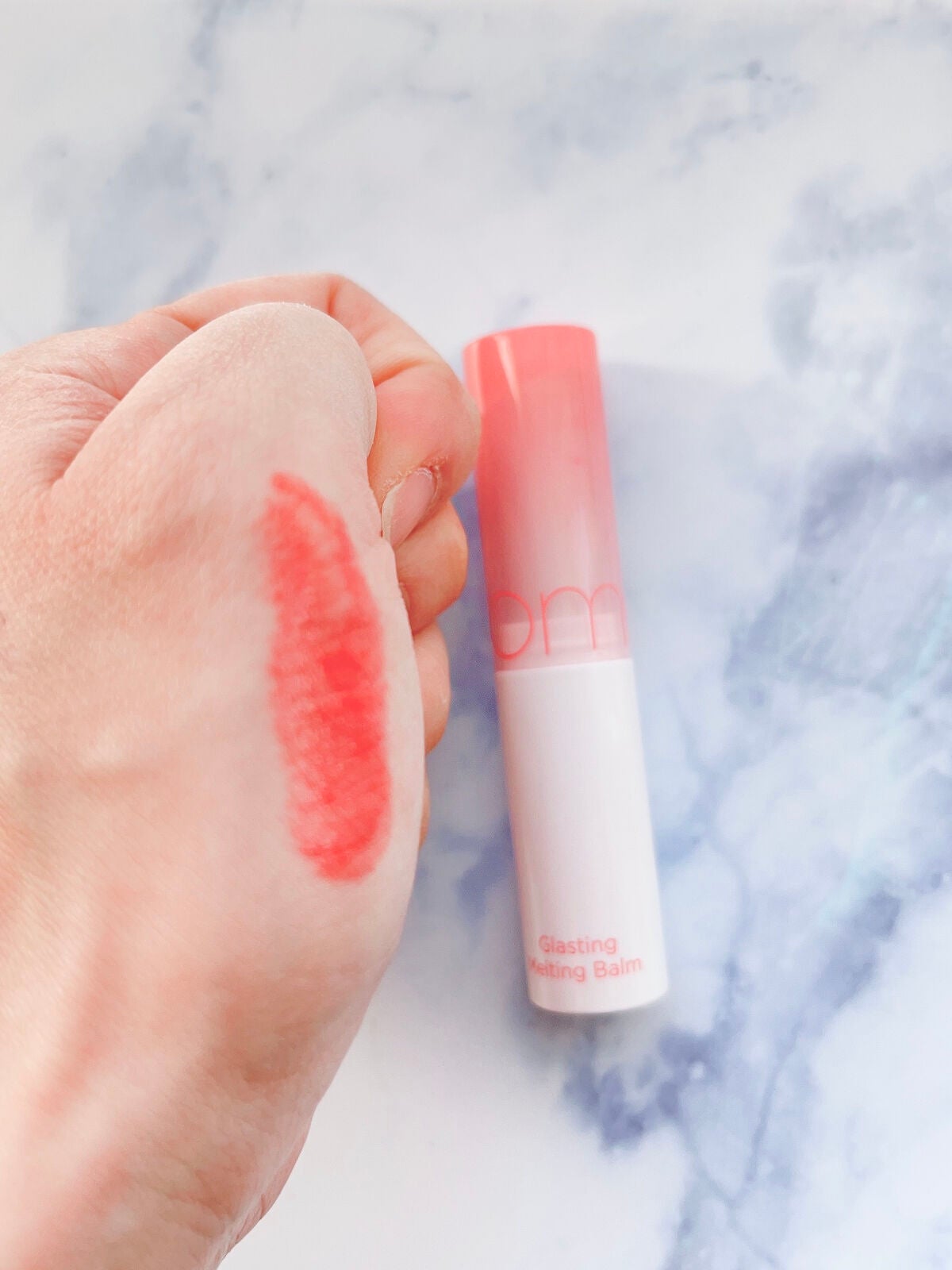 グラスティングメルティングバーム/rom&nd/リップバームを使ったクチコミ(2枚目)