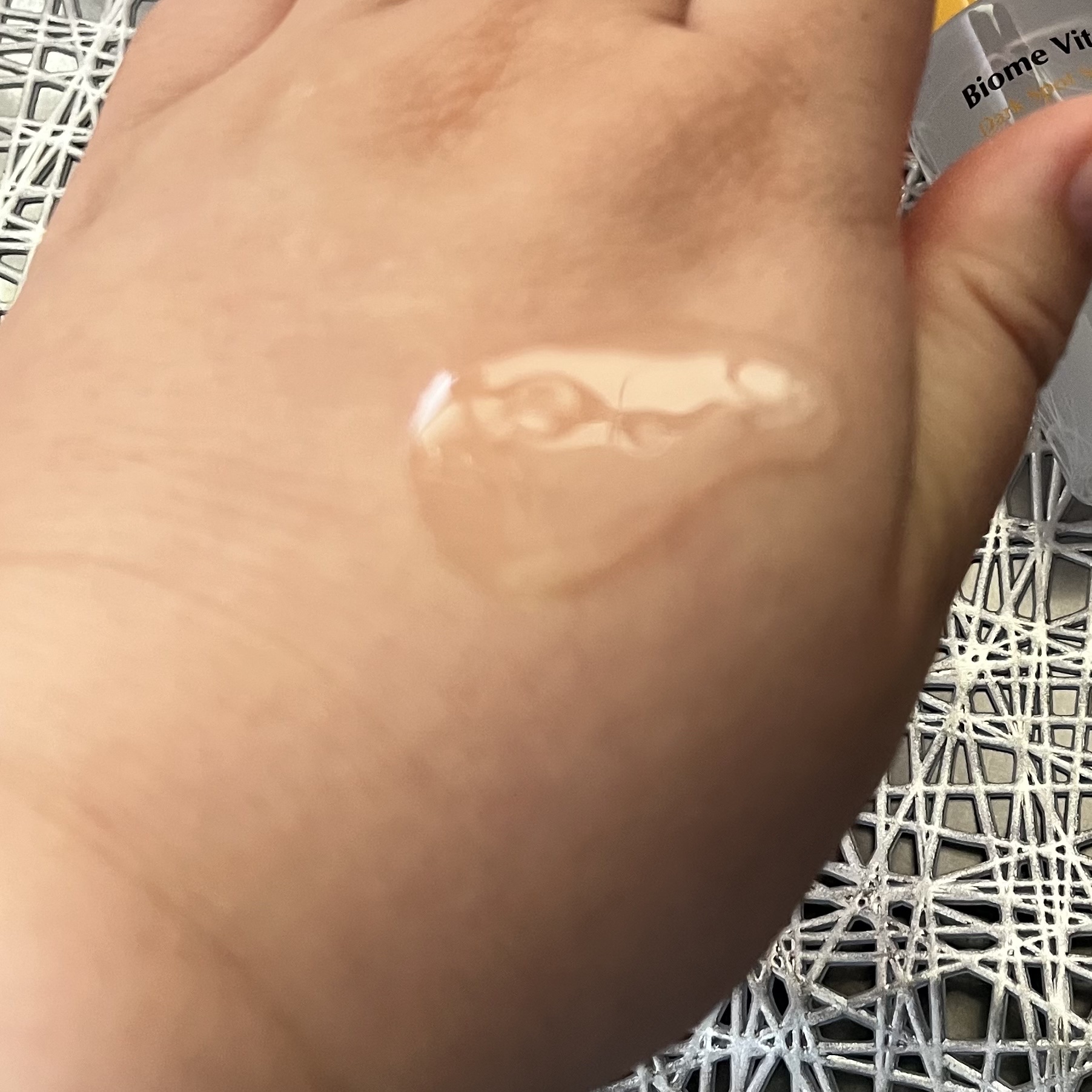 バイオームビタCダークスポットセラム/UIQ/美容液を使ったクチコミ（3枚目）