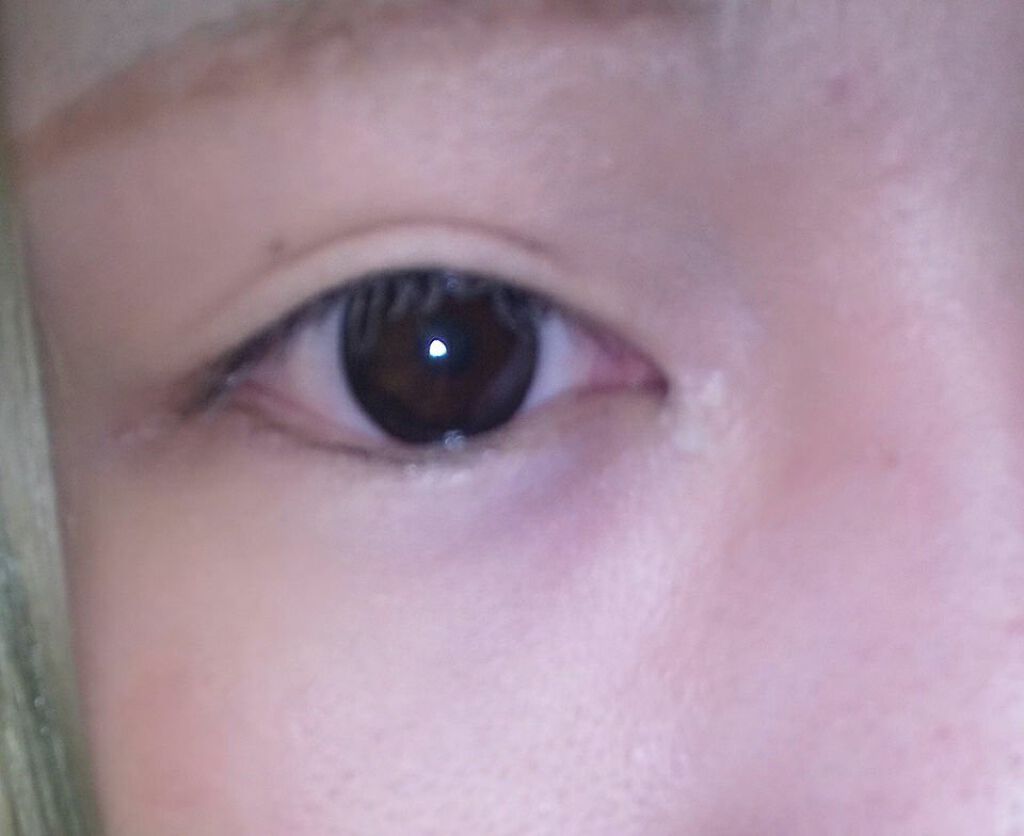 フラワーアイズR/株式会社ビューフロンティア/カラーコンタクトレンズを使ったクチコミ（1枚目）