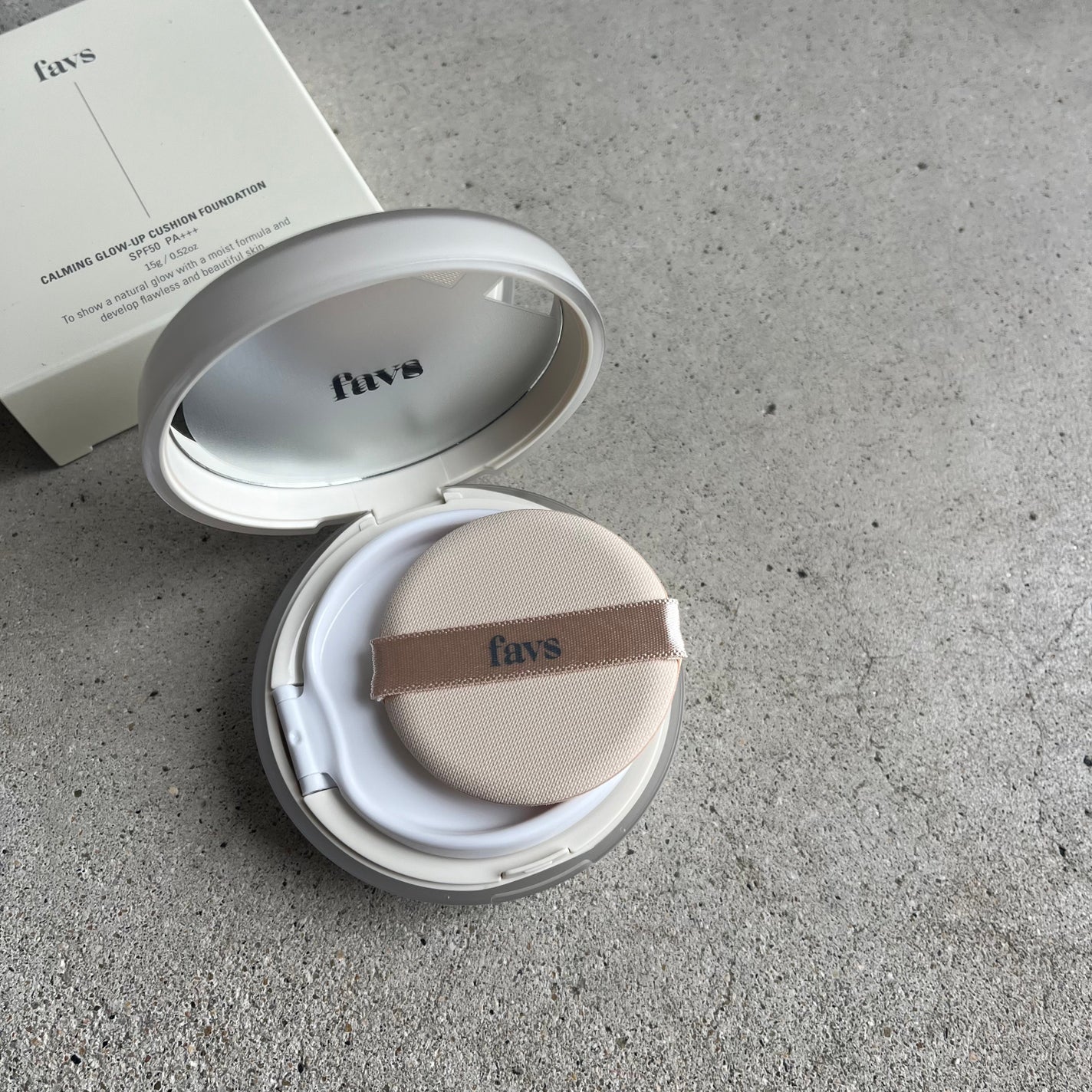 カーミンググロウアップクッションファンデーション/favs/リキッドファンデーションを使ったクチコミ(2枚目)