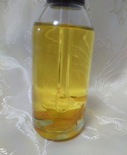 ファイブハーブス リペアリングインテンシヴオイル/L'OCCITANE/ヘアオイルを使ったクチコミ(3枚目)