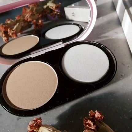 ライトフル C3 ナチュラル シルク パウダーファンデーション/M・A・C/パウダーファンデーションを使ったクチコミ(2枚目)