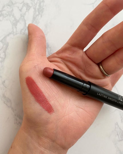 LASTING SMOOTH LIPSTICK(ラスティングスムースリップスティック)/iLLO/口紅を使ったクチコミ(2枚目)