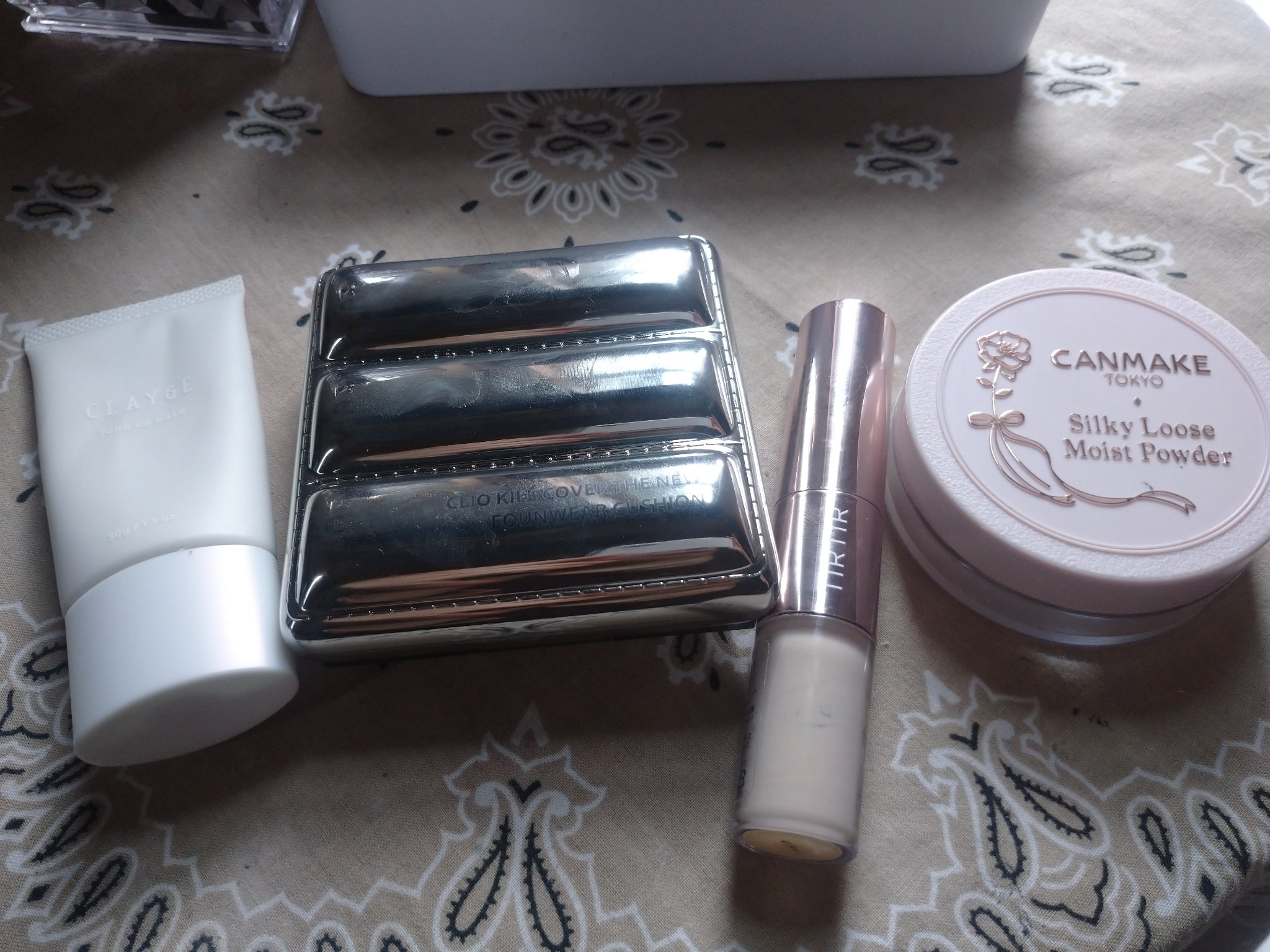 シャインオンステージアイパレット/upink/アイシャドウパレットを使ったクチコミ（1枚目）