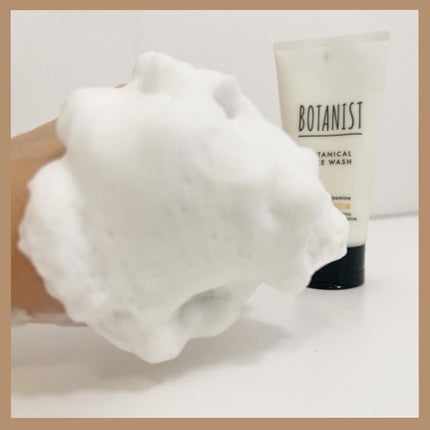 ボタニカルフェイスウォッシュ デューイーモイスチャー/BOTANIST/洗顔フォームを使ったクチコミ(4枚目)