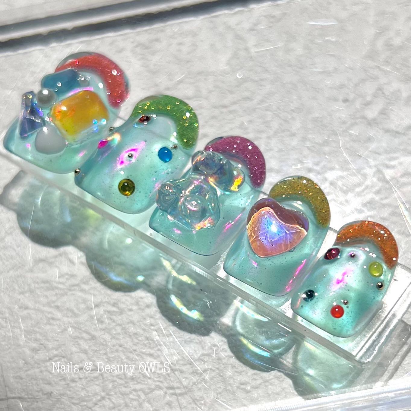 ぴよこれいと あうるす on LIPS 「夏になるとオーロラパウダー使いがち。アイスジェル( @iceg..」(3枚目)