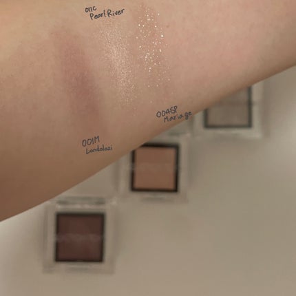 アディクション ザ アイシャドウ マット/ADDICTION/単色アイシャドウを使ったクチコミ(2枚目)