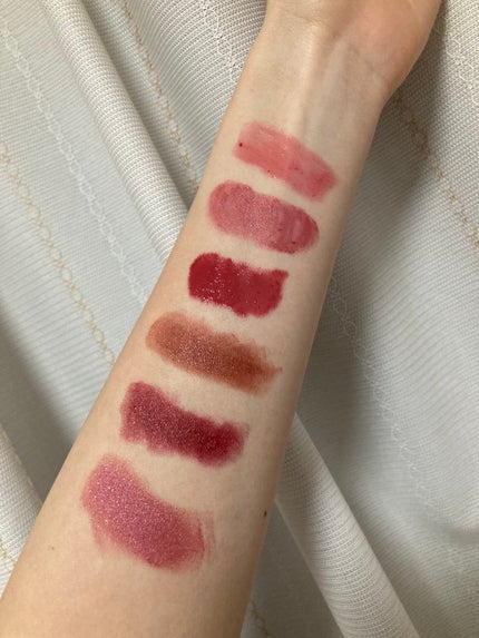 pearl on LIPS 「左から(肘側)キスミー フェルムプルーフシャイニールージュ39..」(1枚目)