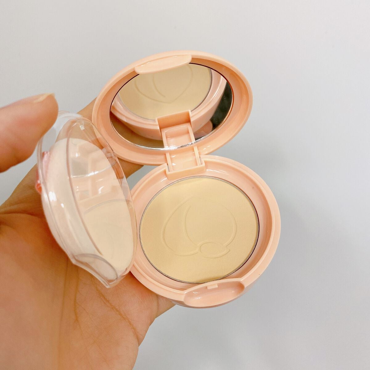 ブラーパウダーパクト ピーチエディション/EGLIPS/プレストパウダーを使ったクチコミ(3枚目)