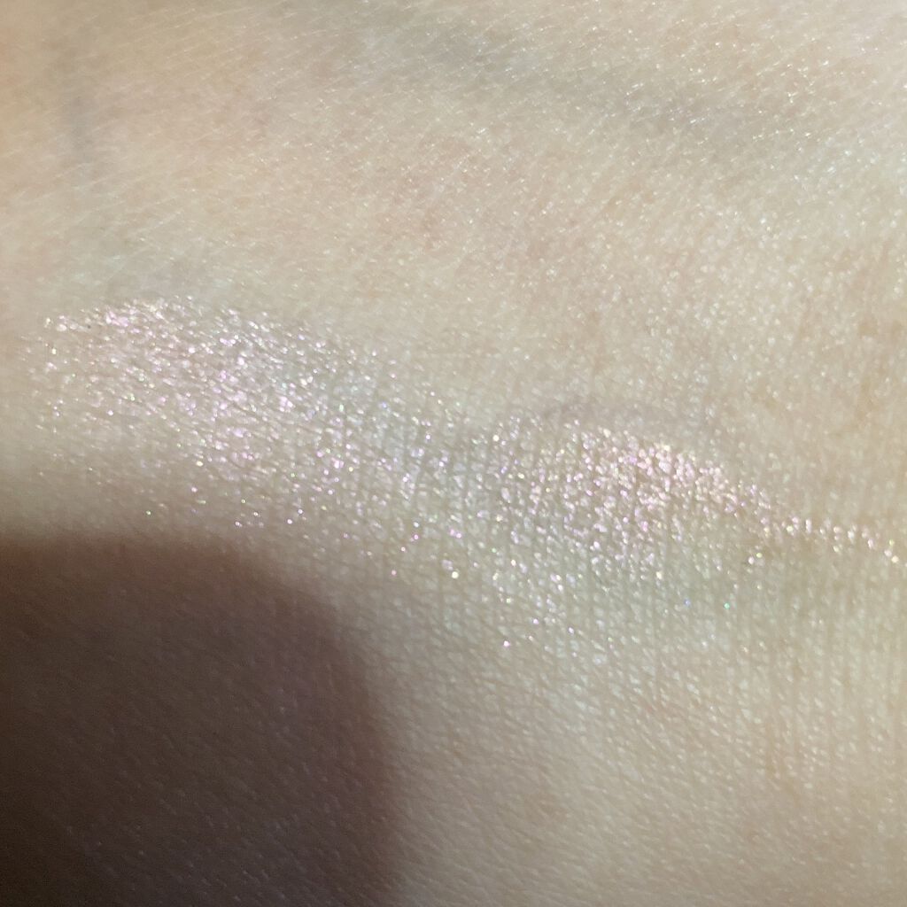 ダズルシャドウ エクストリーム イエス トゥ シークインズ/M・A・C/単色アイシャドウを使ったクチコミ（3枚目）