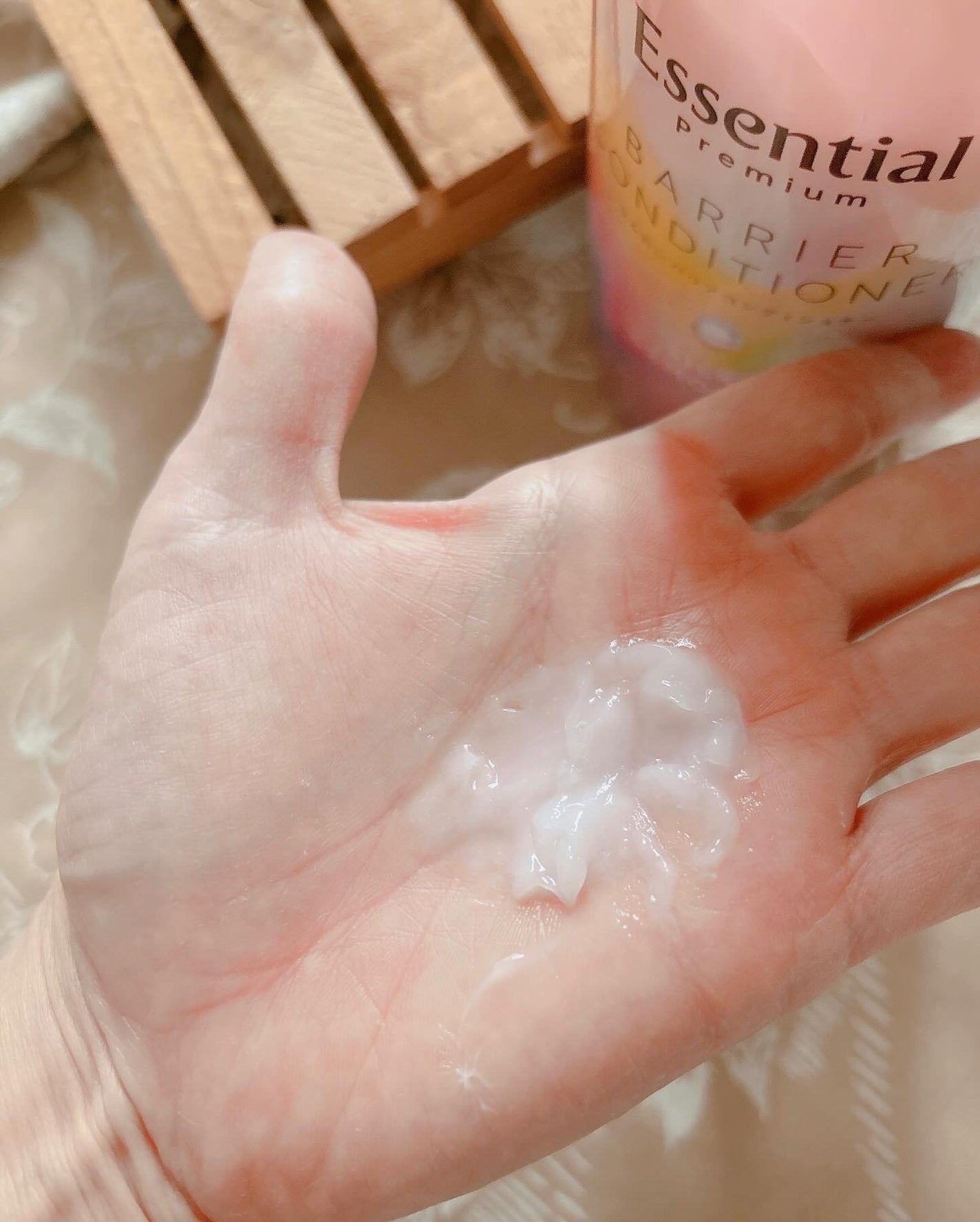 cherry on LIPS 「#PR#花王@コスメべスコスを受賞※したエッセンシャルバリアシ..」(4枚目)