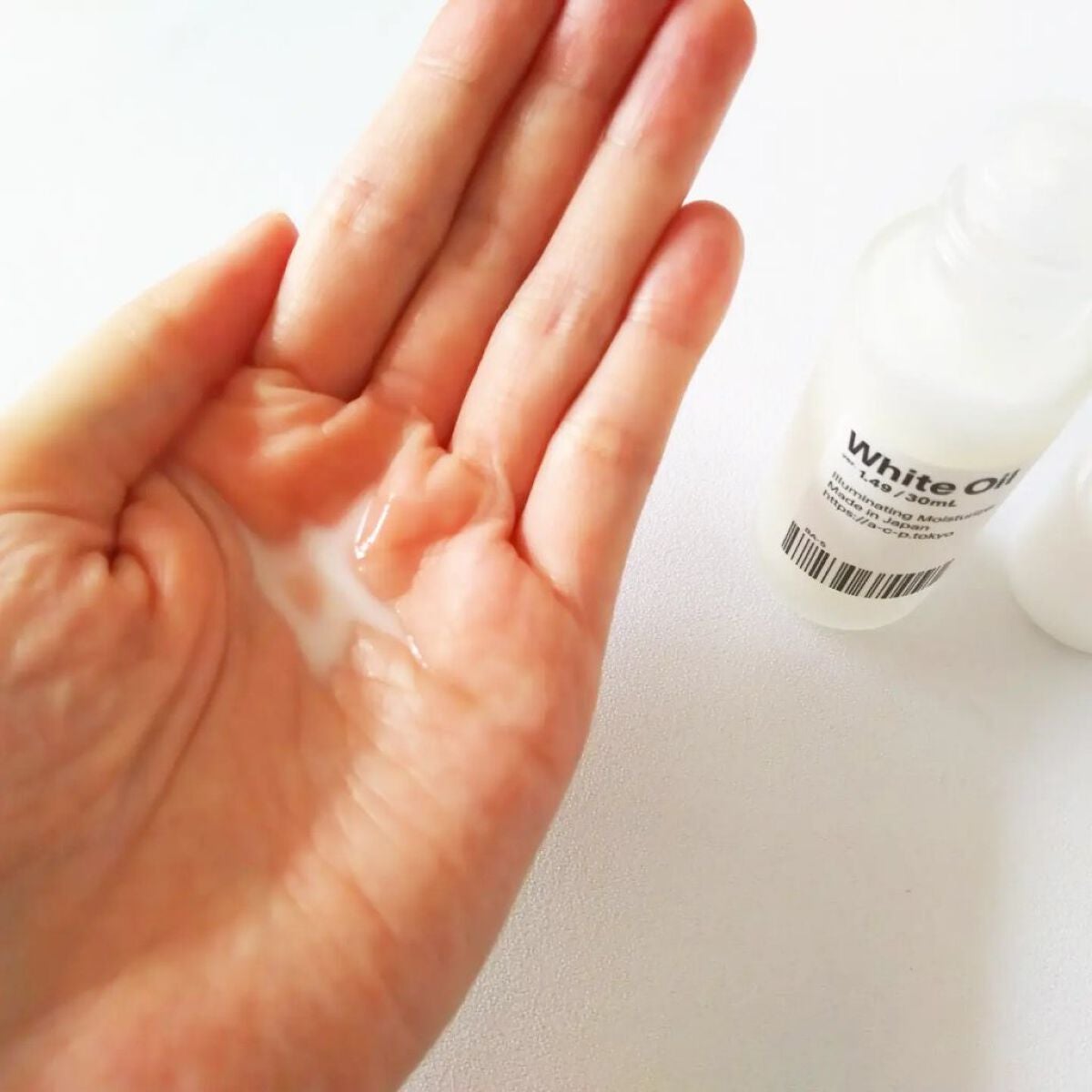 白いオイル/AGILE COSMETICS PROJECT/美容液を使ったクチコミ(3枚目)