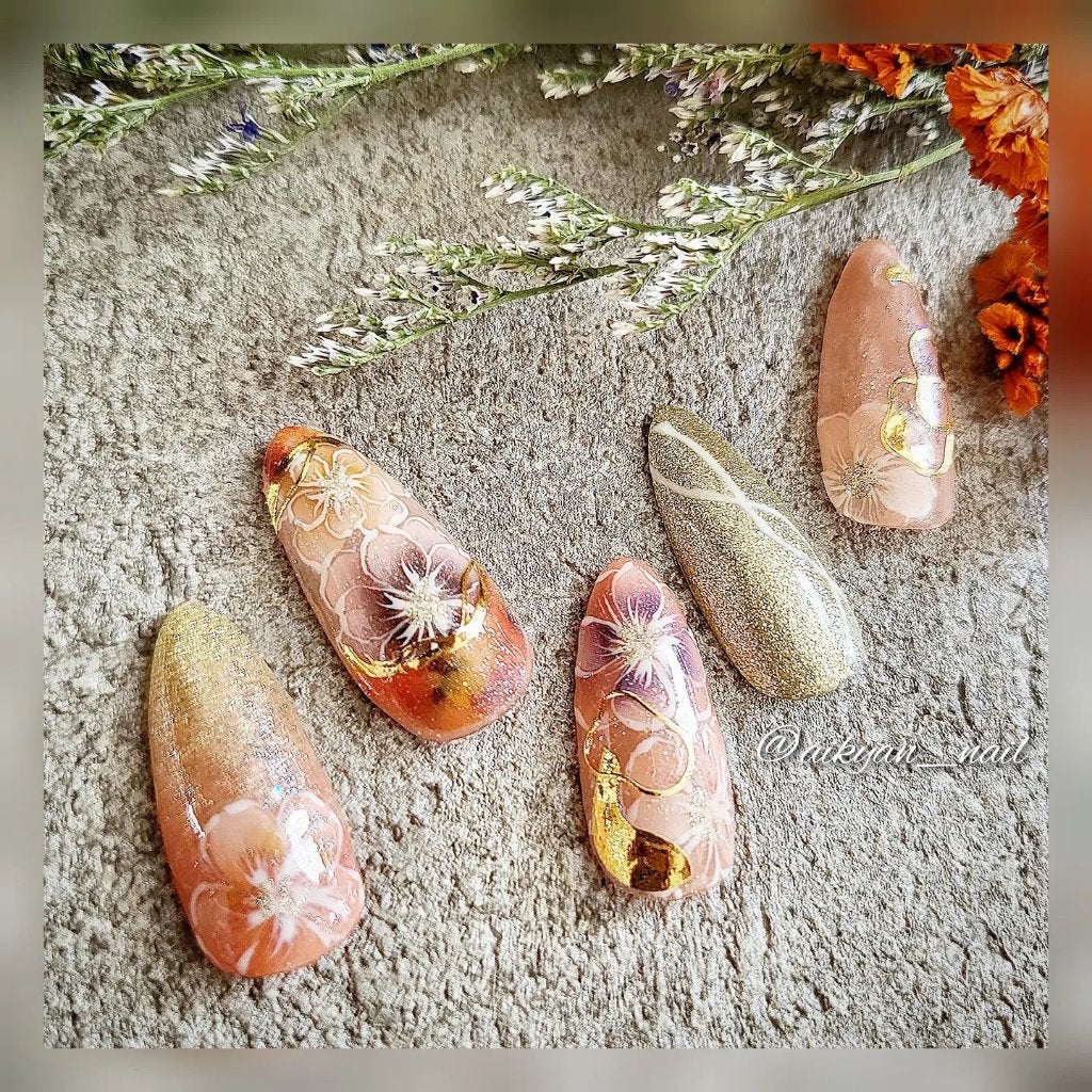 AIKA フォロバ100✨ on LIPS 「YouTubeで大人気♥ネイリストみかさんプロデュースのキ..」(2枚目)