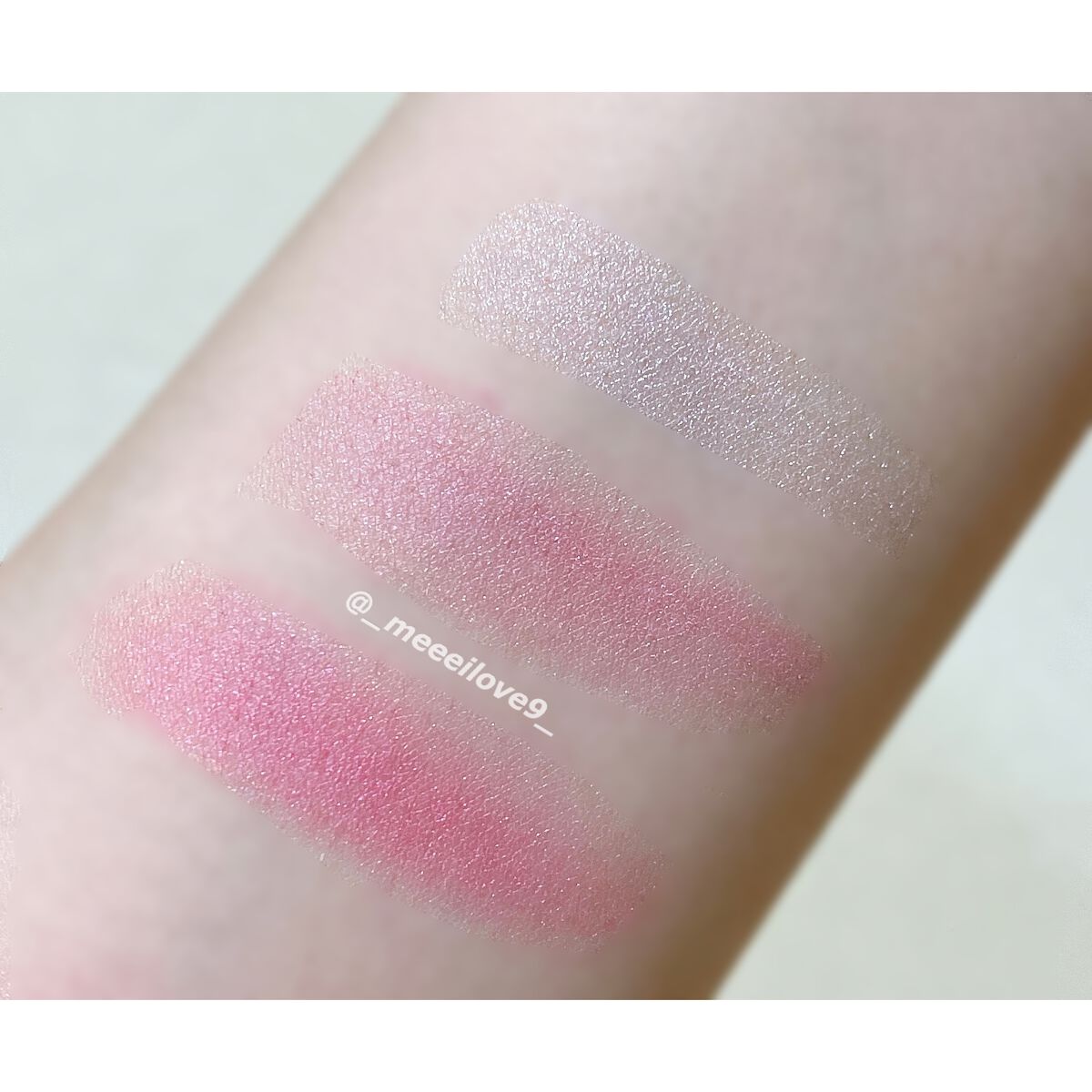 ブラッシング ハート/MAKEUP REVOLUTION/パウダーチークを使ったクチコミ（2枚目）