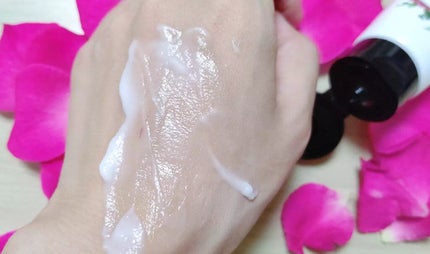 ハンドクリーム ヴィーナスローザ/LARA Christie/ハンドクリームを使ったクチコミ(5枚目)