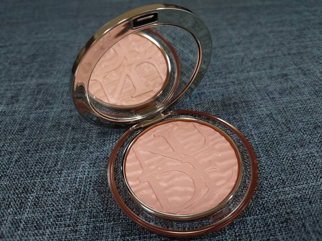 ディオールスキン ミネラル ヌード ルミナイザー パウダー/Dior/プレストパウダーを使ったクチコミ（2枚目）