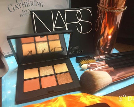 ヴォワヤジュールアイシャドウパレット/NARS/アイシャドウパレットを使ったクチコミ(1枚目)