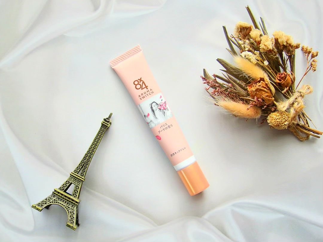 8x4 アロマスイッチ 涼感ネックジェル パリスブーケの香り/８ｘ４/デオドラント・制汗剤を使ったクチコミ（2枚目）