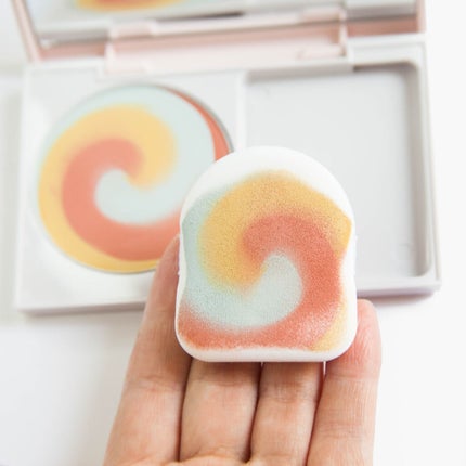 カラーブレンドグローファンデーション/ディエム クルール/クリーム・エマルジョンファンデーションを使ったクチコミ(2枚目)