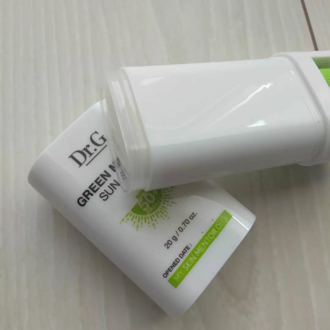 グリーンマイルドサンスティック SPF50+ PA++++/Dr.G/日焼け止めスティックを使ったクチコミ（2枚目）