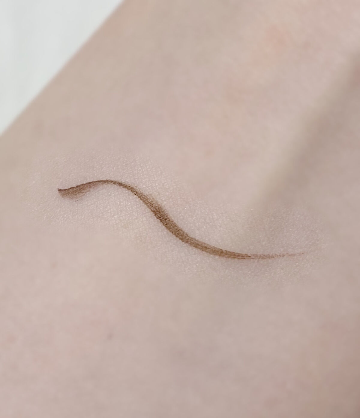 スキニーリッチライナー/excel/リキッドアイライナーを使ったクチコミ（2枚目）