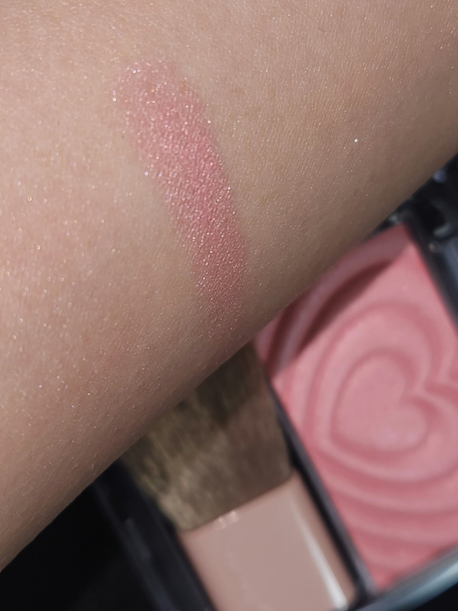 パウダーチークス P01 パワフルピンク/キャンメイク/パウダーチークを使ったクチコミ（2枚目）