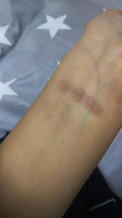 トーンアップアイシャドウ/CEZANNE/アイシャドウパレットを使ったクチコミ(2枚目)