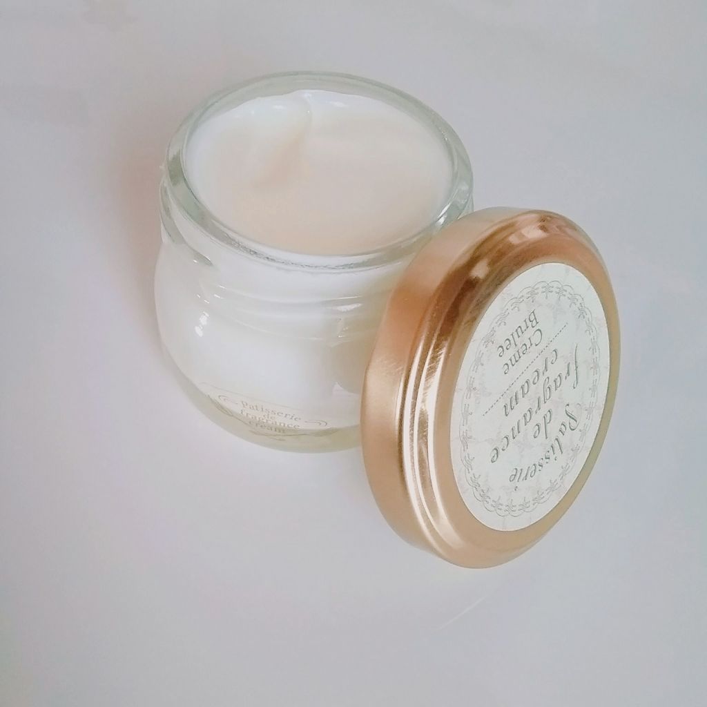 フレグランスクリーム シュガーカップケーキ/MOC/香水(その他)を使ったクチコミ（2枚目）