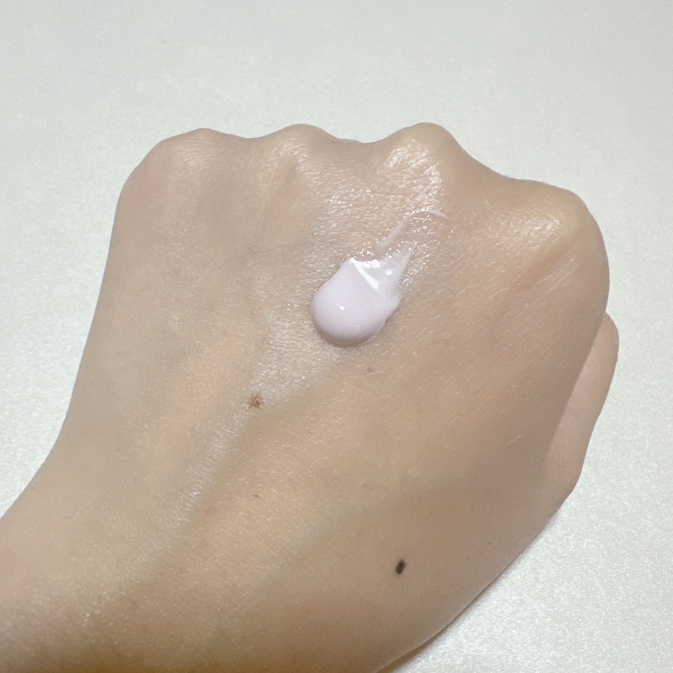 スキンアクア トーンアップUVエッセンス ラベンダー/スキンアクア/日焼け止めクリームを使ったクチコミ（3枚目）