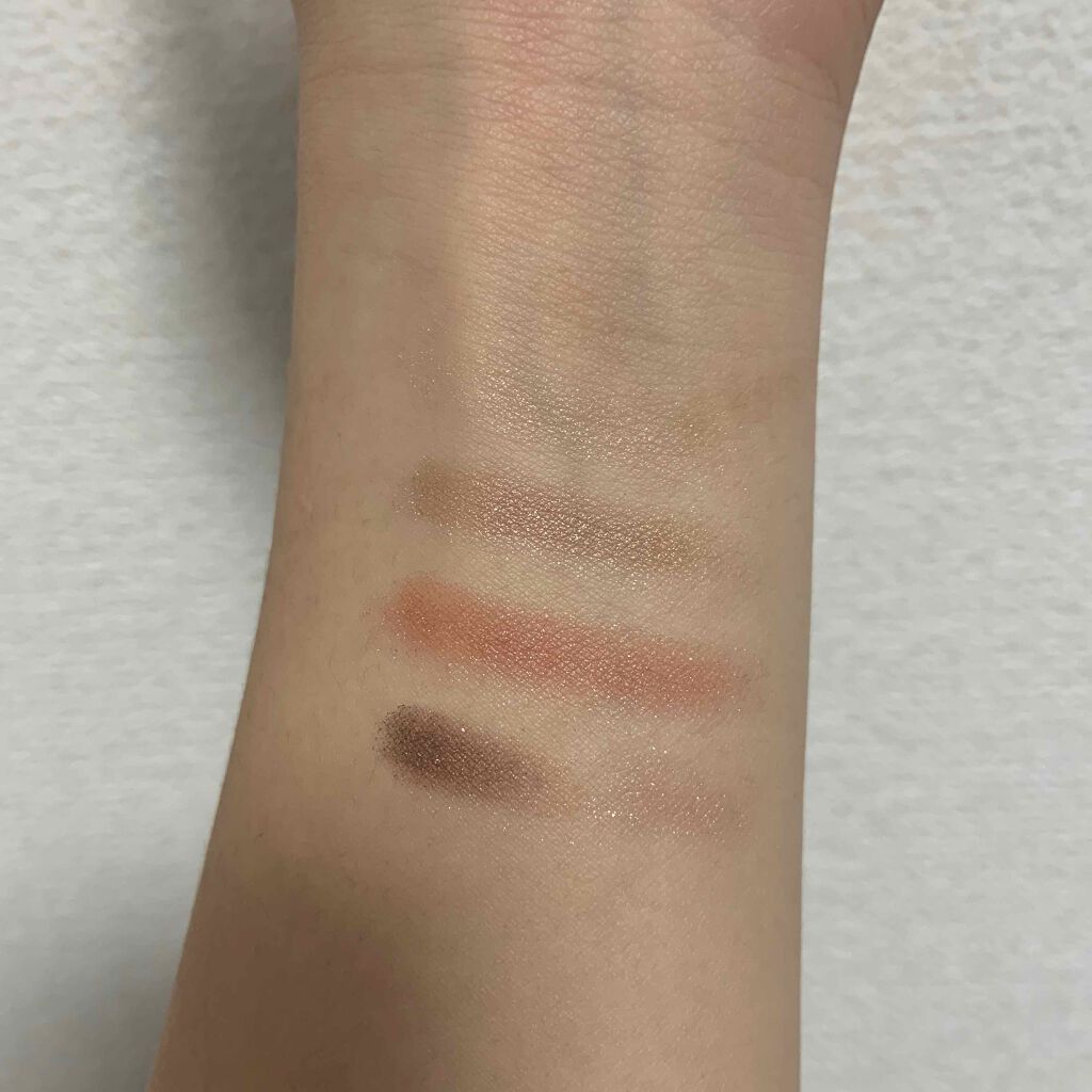 プリズム パウダーアイカラー/リンメル ロンドン/単色アイシャドウを使ったクチコミ（2枚目）