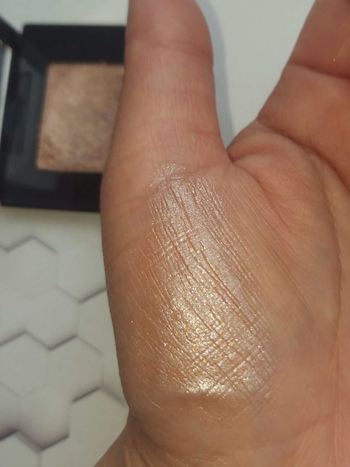 ポップ パウダージェル アイシャドウ/SHISEIDO/単色アイシャドウを使ったクチコミ（3枚目）