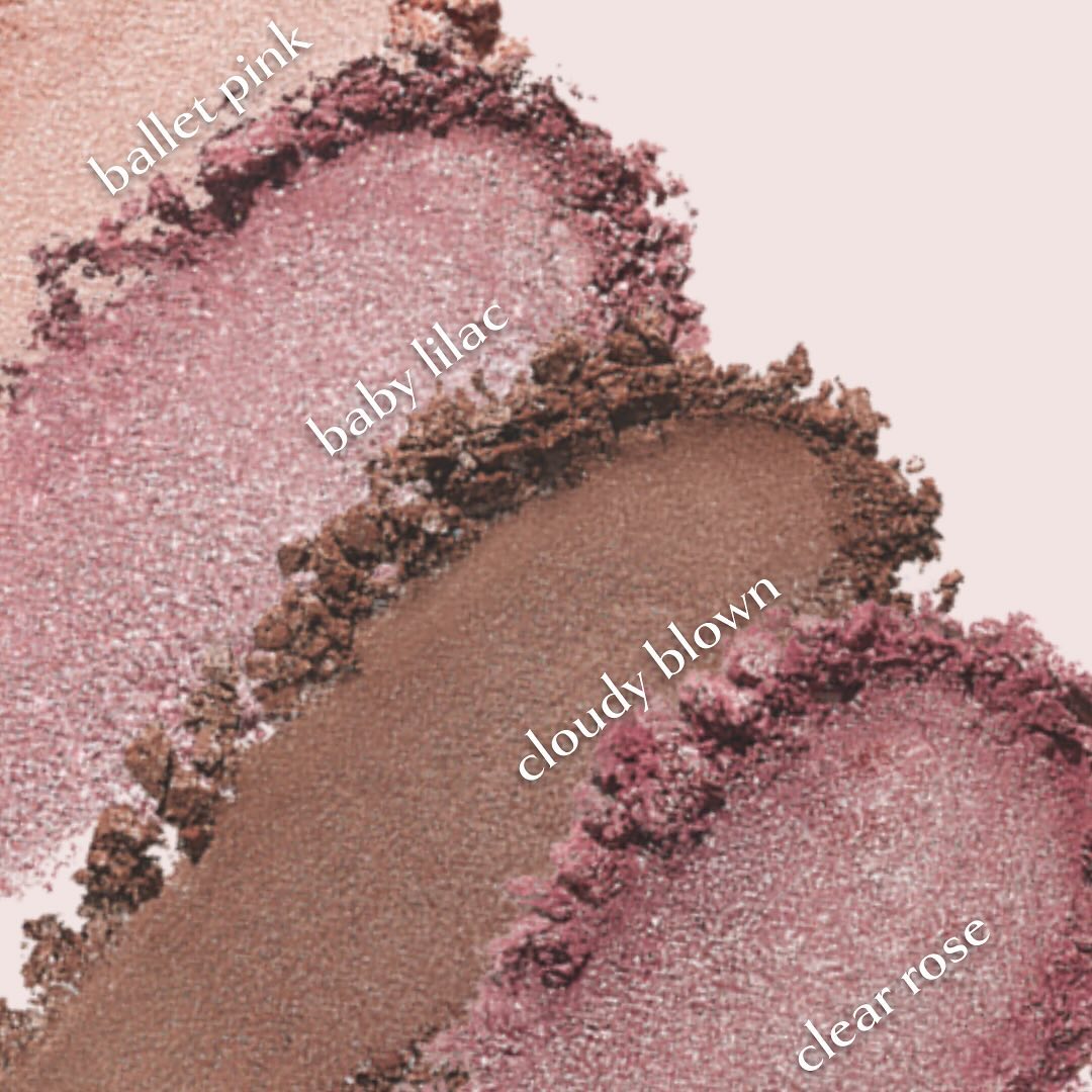 高密着・高発色にこだわった
パーソナルカラー別ブラウンアイシャドウ🤎

しっとりとした繊細な粉質が特徴で、
粉飛びしにくいうえにひと塗りでしっかり発色。

これ一つでブルべ夏にぴったりの
上品なブラウンが織りなす
他にはないロマンティック