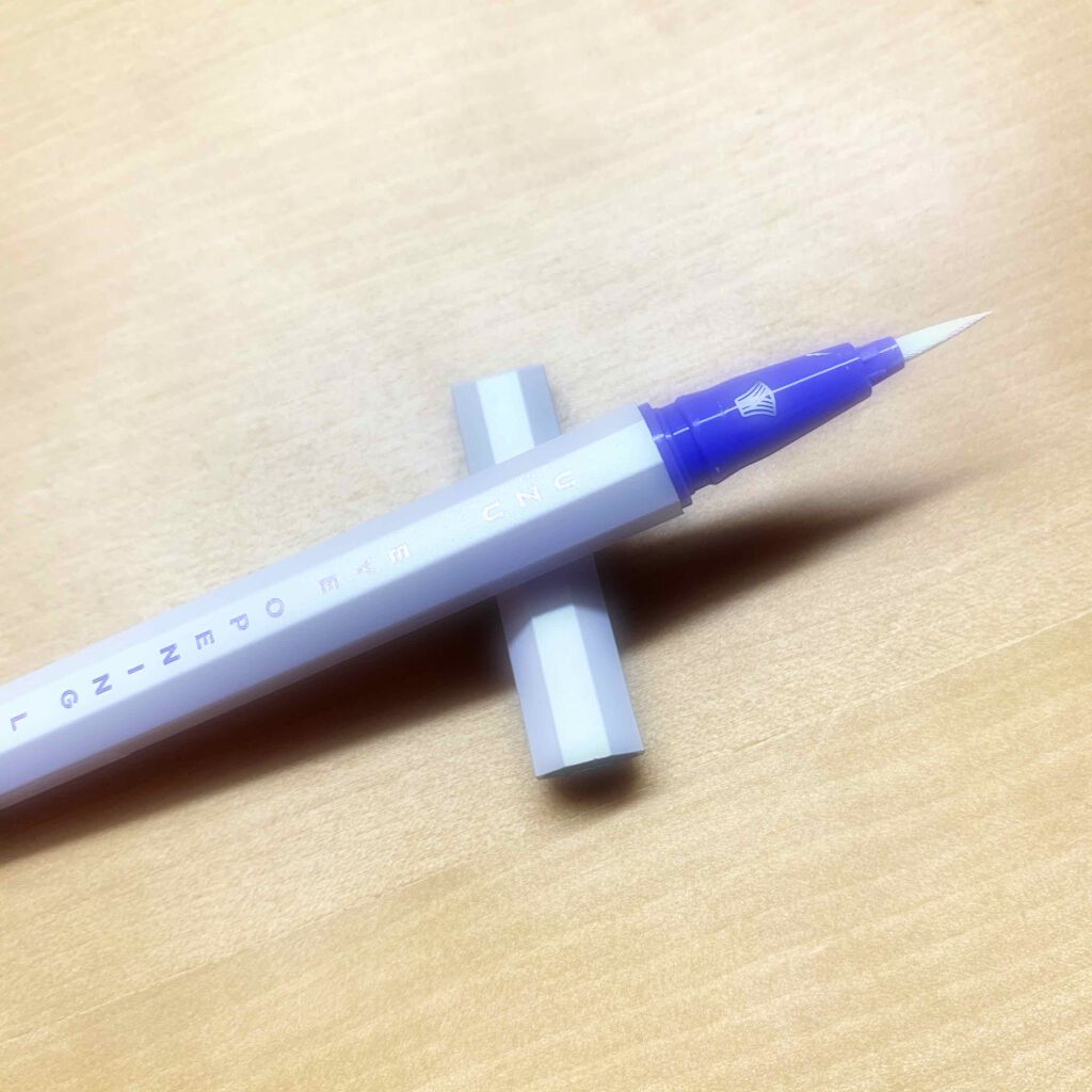 EYE OPENING LINER/UZU BY FLOWFUSHI/リキッドアイライナーを使ったクチコミ(3枚目)