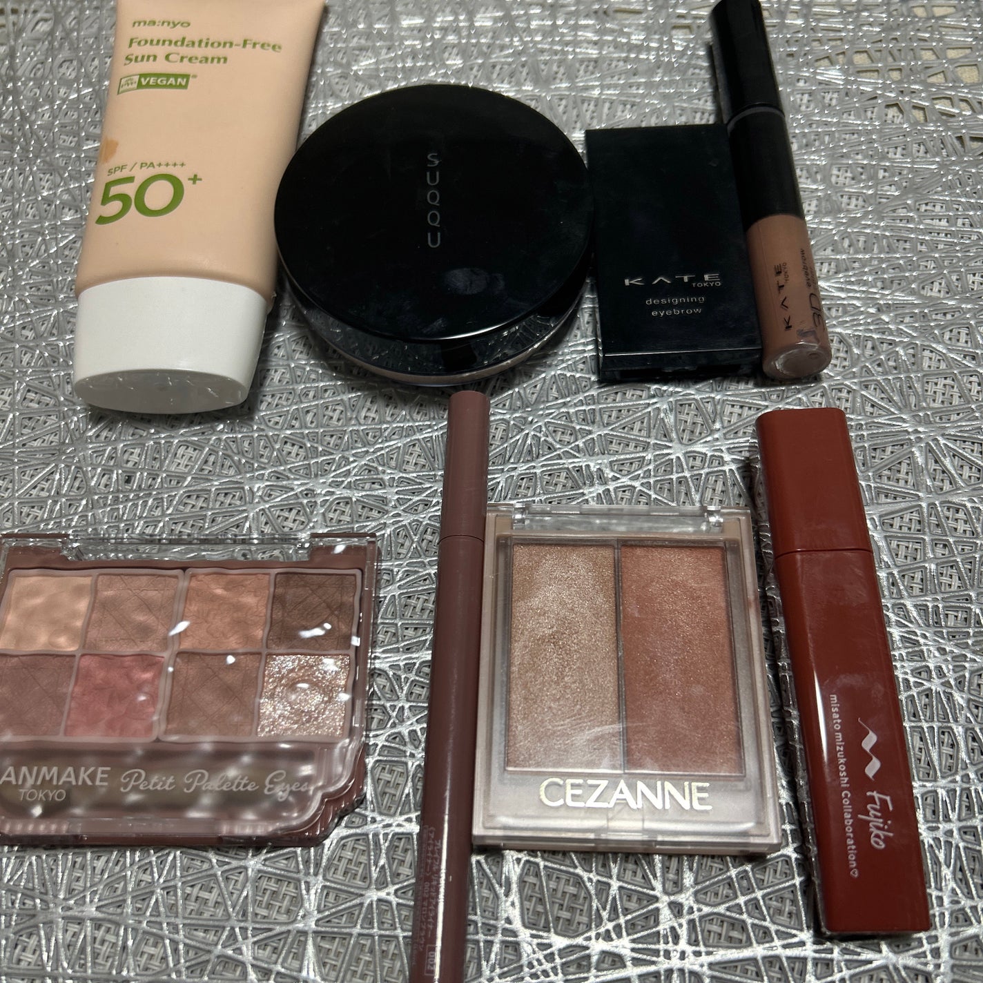 ケイト デザイニングアイブロウ3D/KATE/パウダーアイブロウを使ったクチコミ(1枚目)