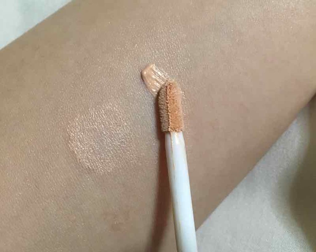 ハイライト&リタッチコンシーラー UV/キャンメイク/リキッドコンシーラーを使ったクチコミ（2枚目）