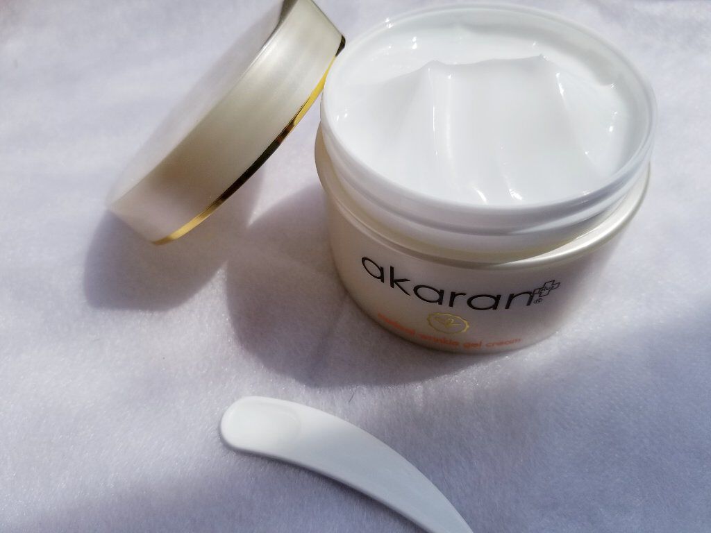 メディカルリンクルジェルクリーム/アカラン/オールインワン化粧品を使ったクチコミ（2枚目）