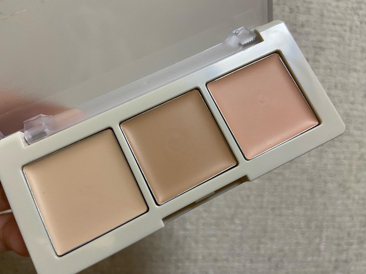 リールカバーコンシーラー/MERYTHOD/パレットコンシーラーを使ったクチコミ（2枚目）