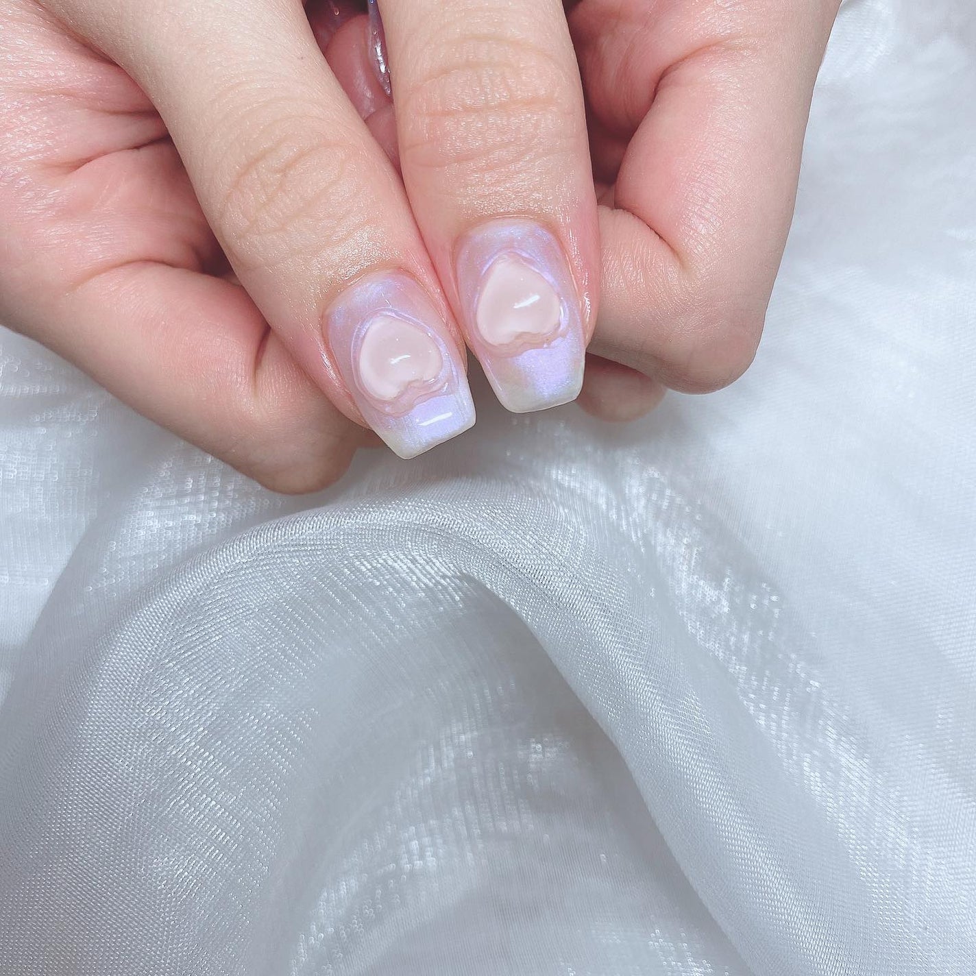 kanna on LIPS 「・・・きらきら韓国ネイル💙💛💖テーマ:大人ギャル😎🤟💋♥笑ラメ..」(3枚目)